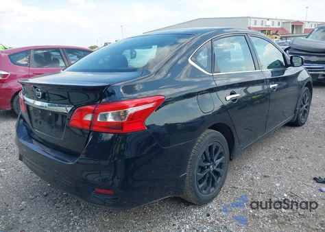 2018 Nissan Sentra S z USA, uszkodzony, nr VIN 3N1AB7AP3JY237126